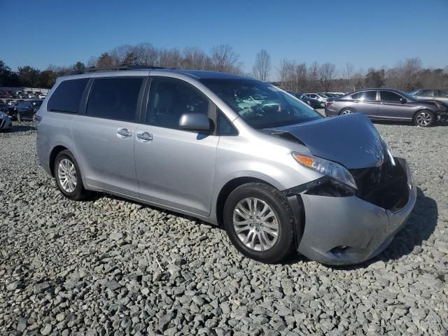 2014 Toyota Sienna XLE