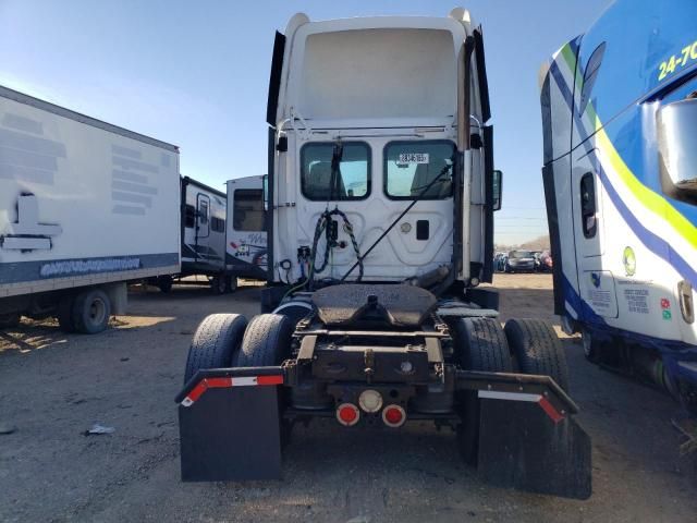 2015 Freightliner Cascadia 125