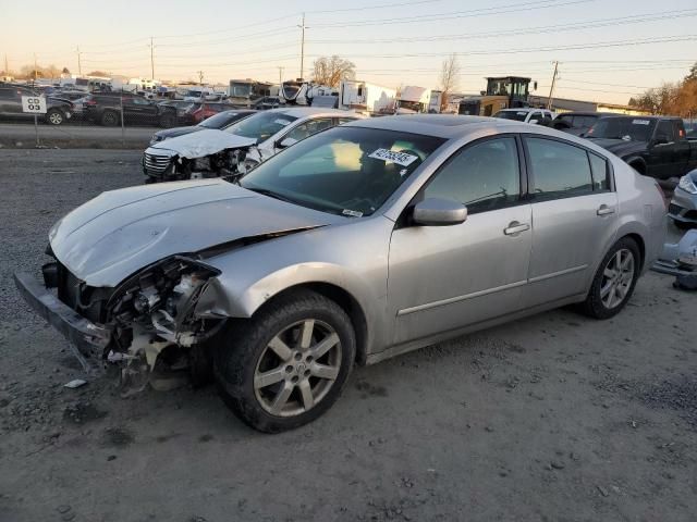 2004 Nissan Maxima SE