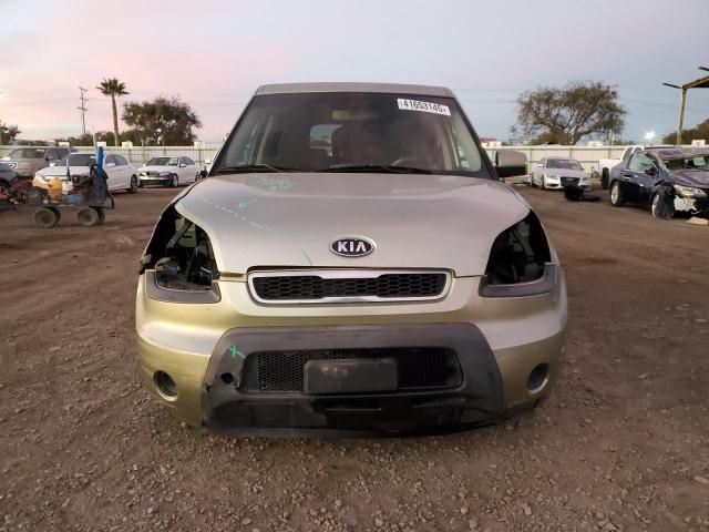 2010 KIA Soul +