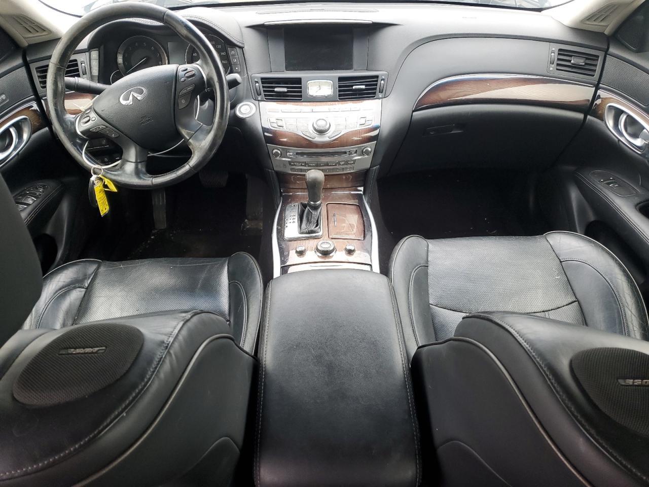 2012 Infiniti M56 x