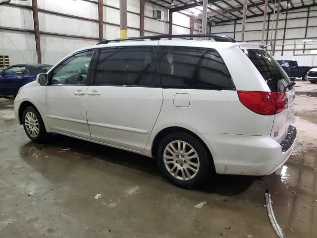 2007 Toyota Sienna XLE