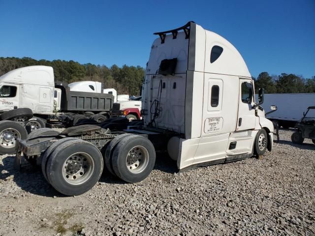 2024 Freightliner Cascadia 126