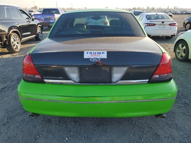 2004 Ford Crown Victoria LX