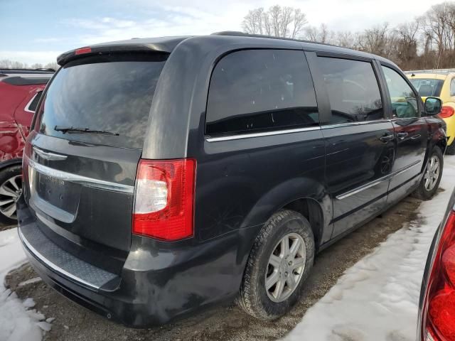 2012 Chrysler Town & Country Touring L