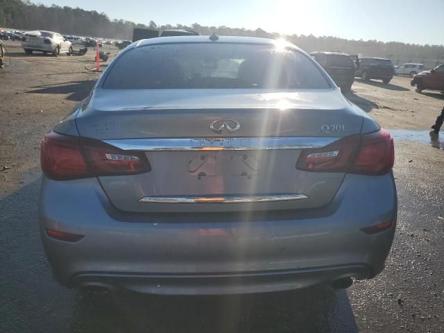 2017 Infiniti Q70 3.7