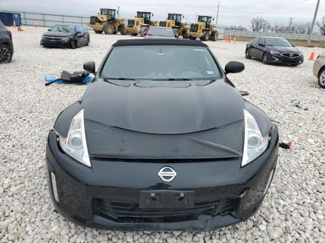 2014 Nissan 370Z Base