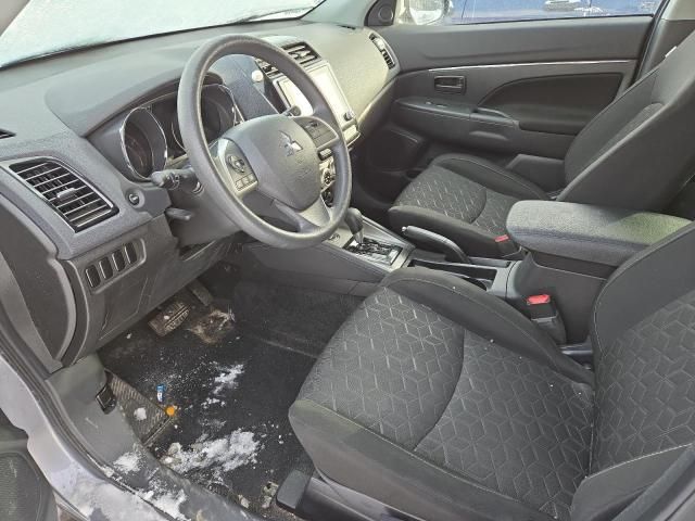 2022 Mitsubishi RVR ES