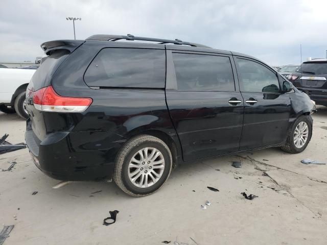 2014 Toyota Sienna XLE