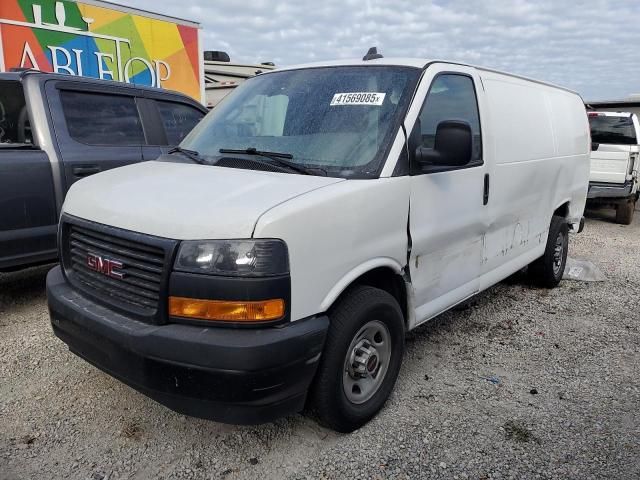 2022 GMC Savana G2500