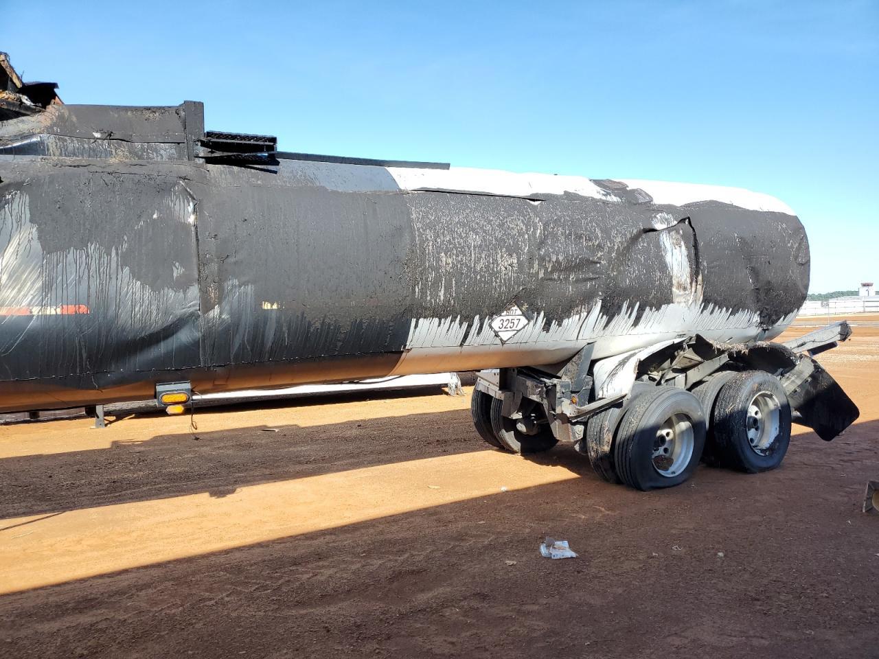 2009 Entyre 2009 Etnyre Tank Trailer