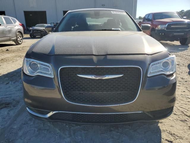 2017 Chrysler 300 Limited