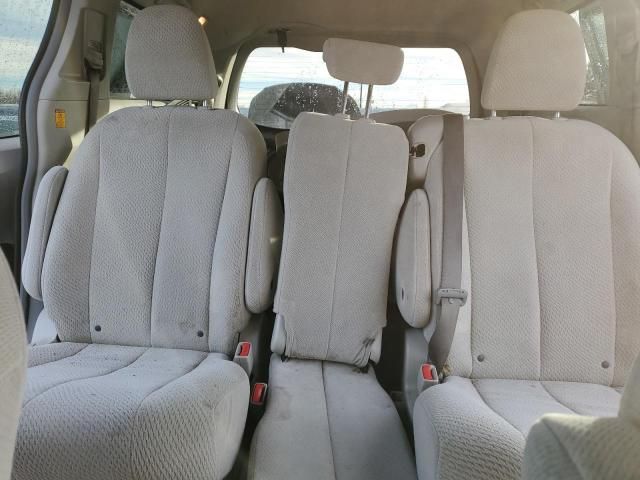 2011 Toyota Sienna Base