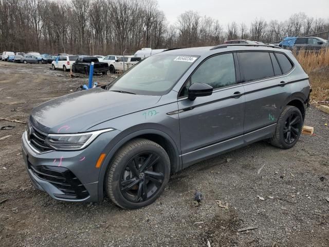 2023 Volkswagen Tiguan SE R-LINE Black