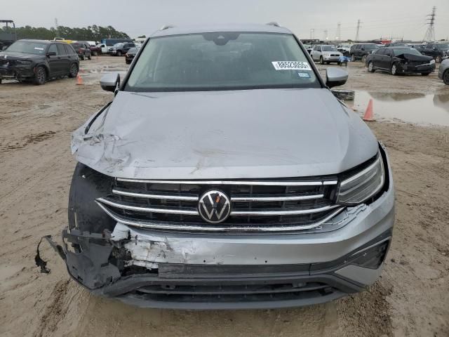 2023 Volkswagen Tiguan SE