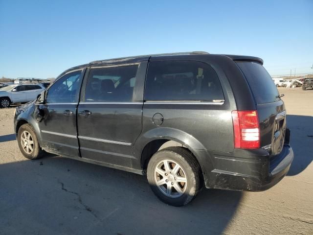 2010 Chrysler Town & Country Touring