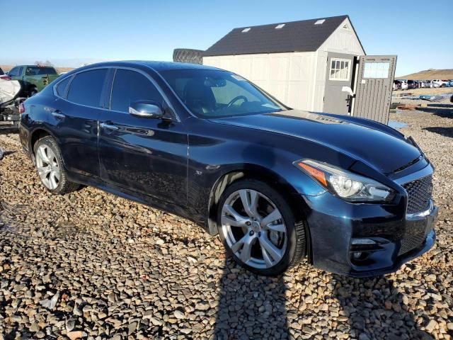 2015 Infiniti Q70 3.7