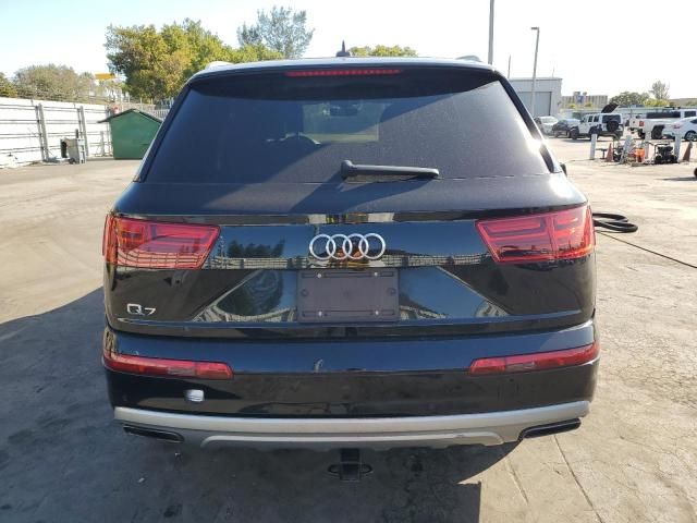 2019 Audi Q7 Premium Plus