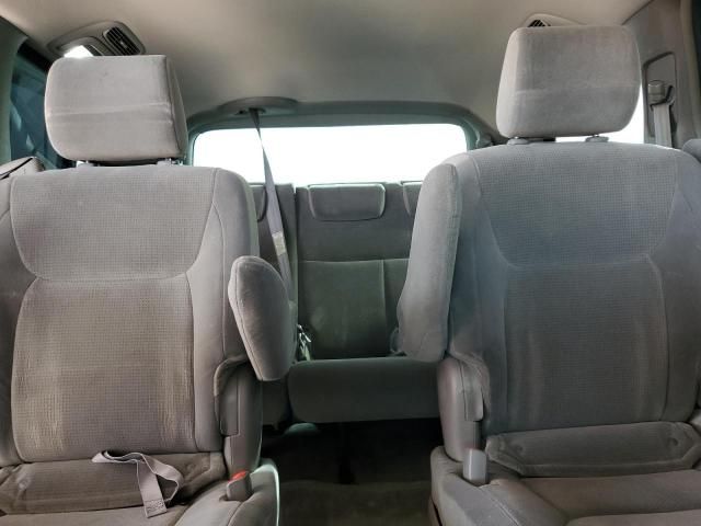 2005 Toyota Sienna CE