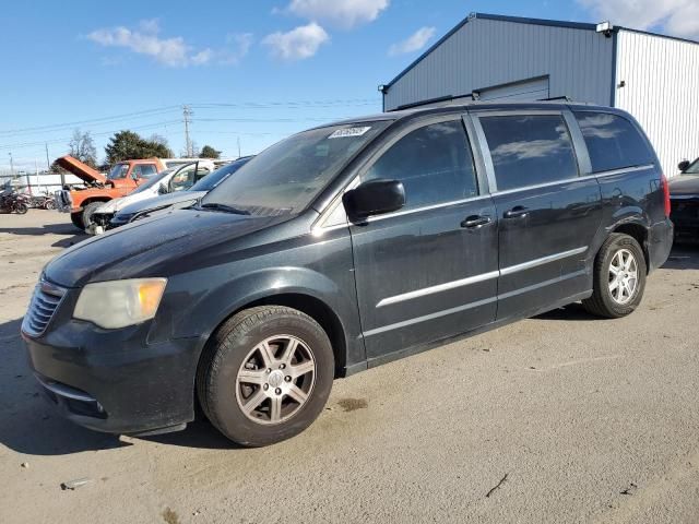 2013 Chrysler Town & Country Touring