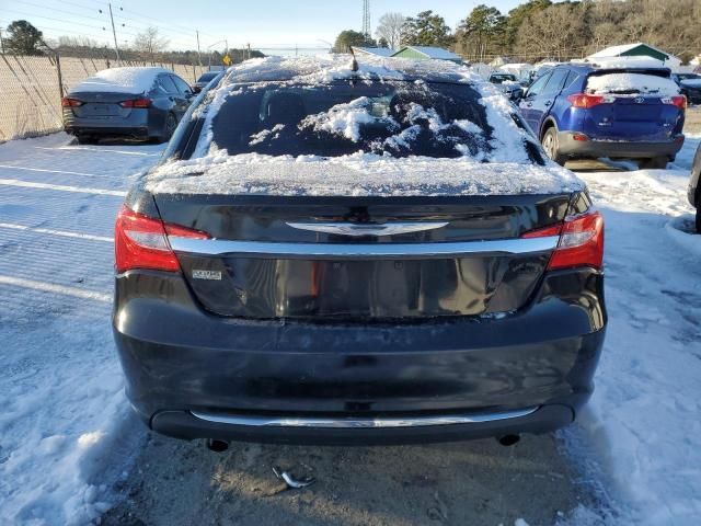 2013 Chrysler 200 Touring