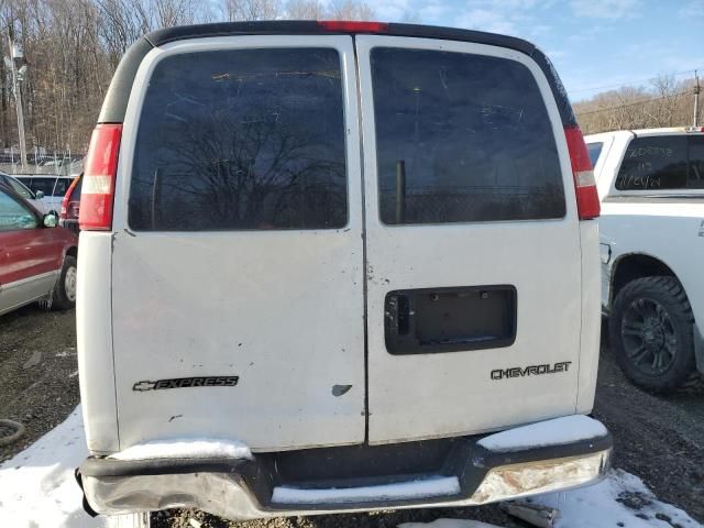 2003 Chevrolet Express G2500