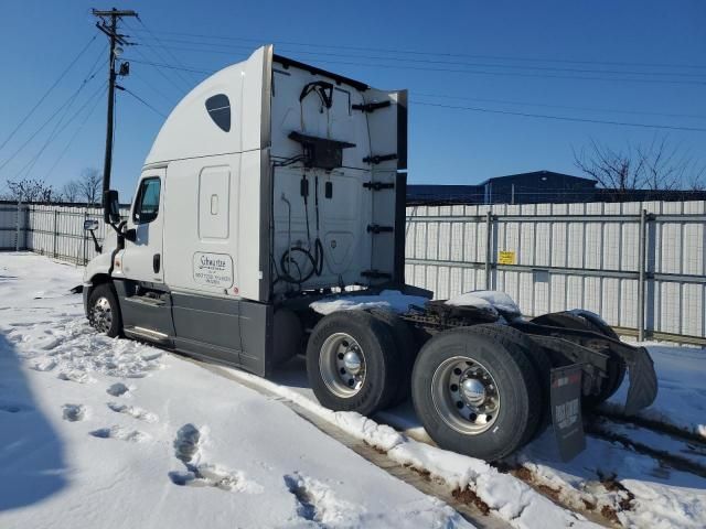 2016 Freightliner Cascadia 125