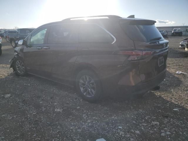 2021 Toyota Sienna XLE