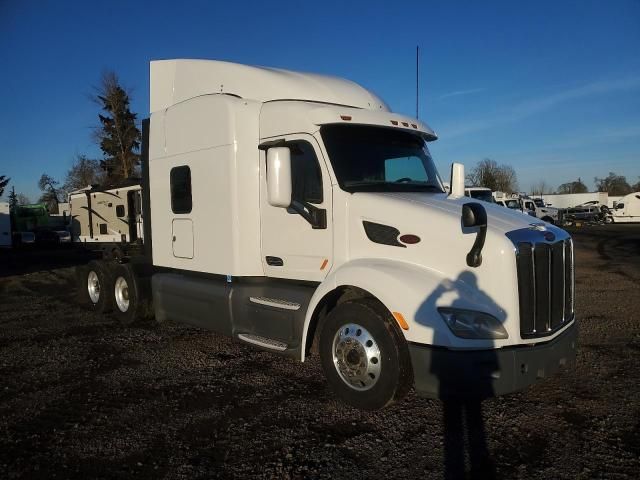 2018 Peterbilt 579