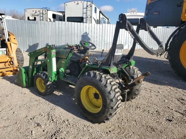 2004 John Deere Deere 4110