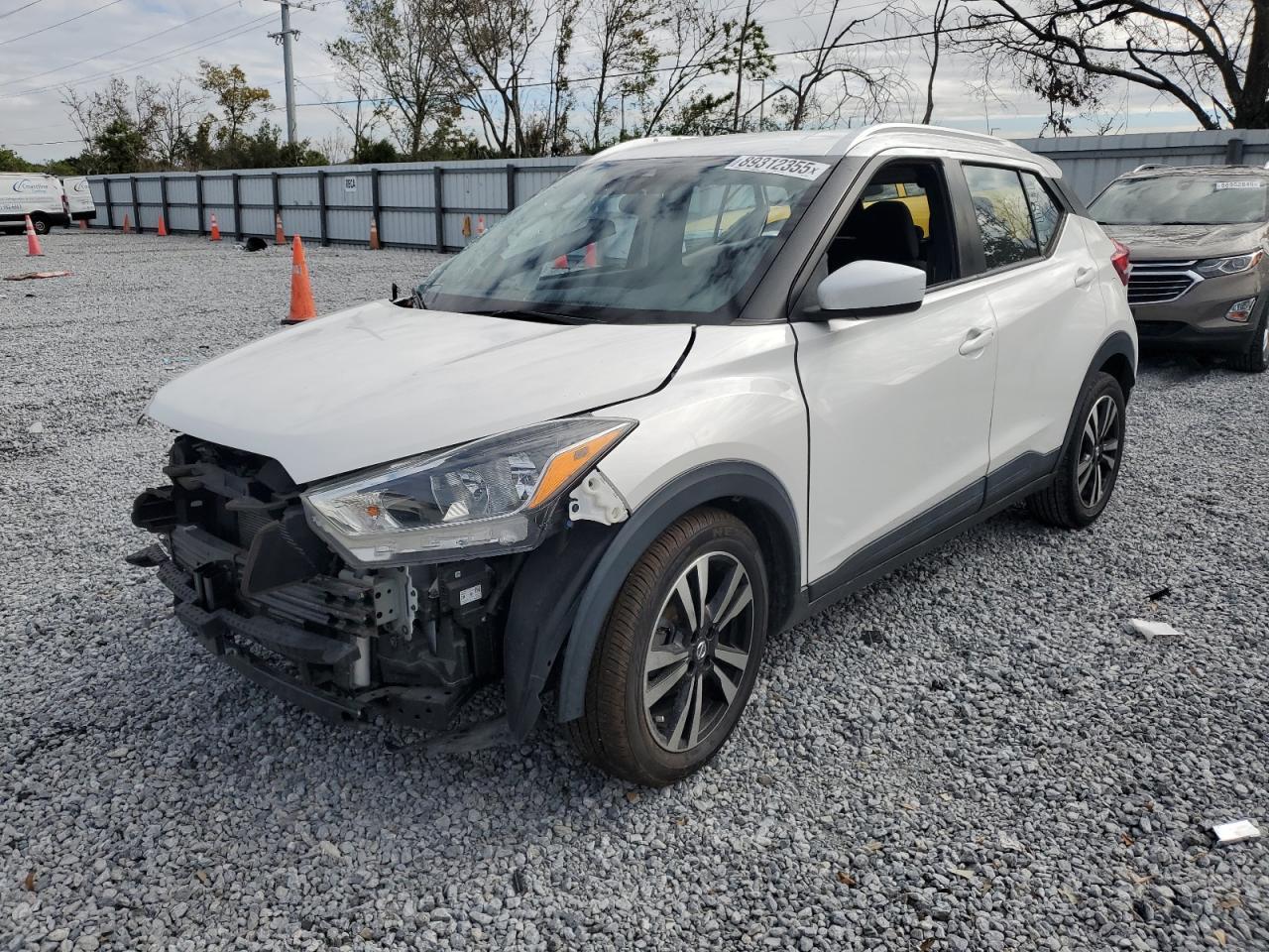 2020 Nissan Kicks sv