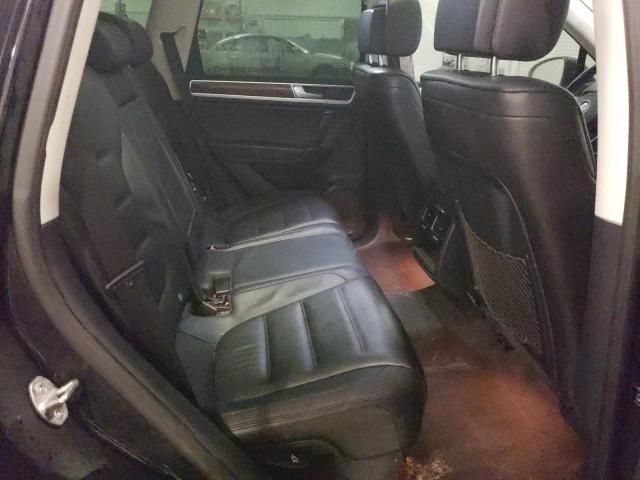 2016 Volkswagen Touareg Sport