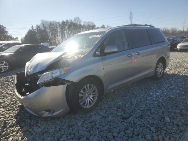 2014 Toyota Sienna XLE