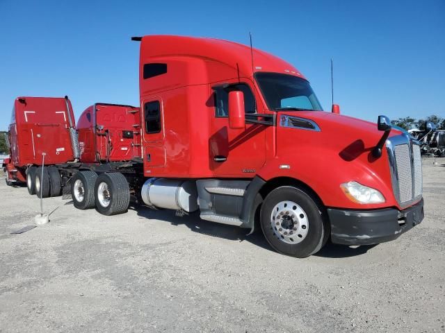 2018 Kenworth Construction T680