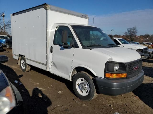 2011 GMC Savana Cutaway G3500