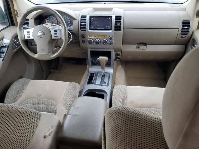 2007 Nissan Pathfinder LE