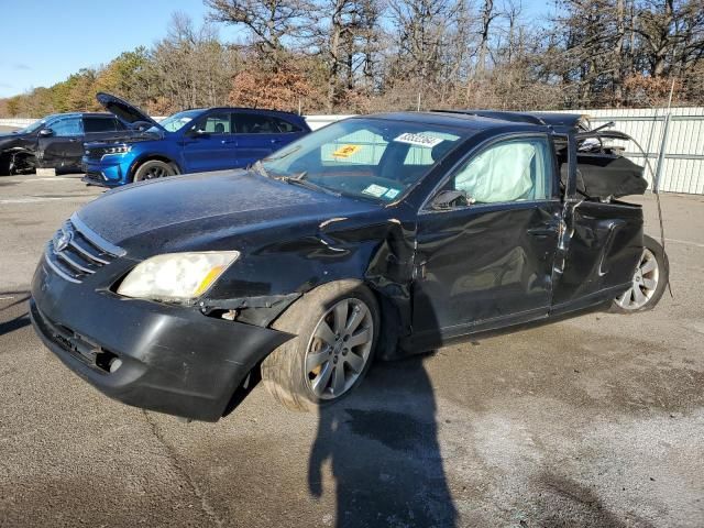 2005 Toyota Avalon XL