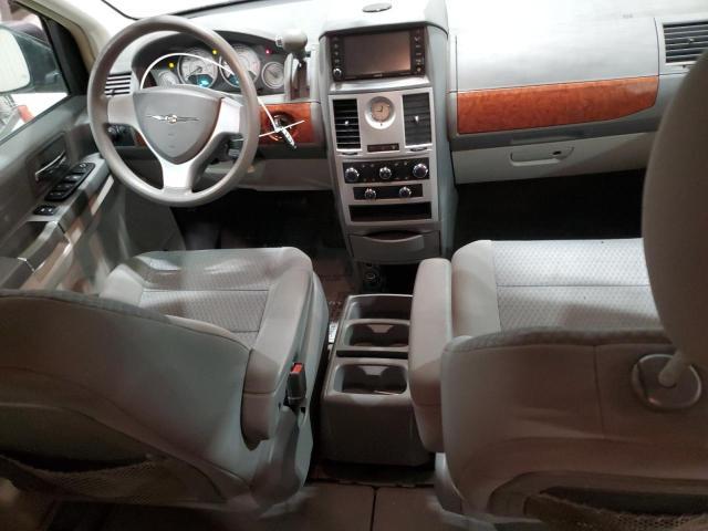 2009 Chrysler Town & Country lx