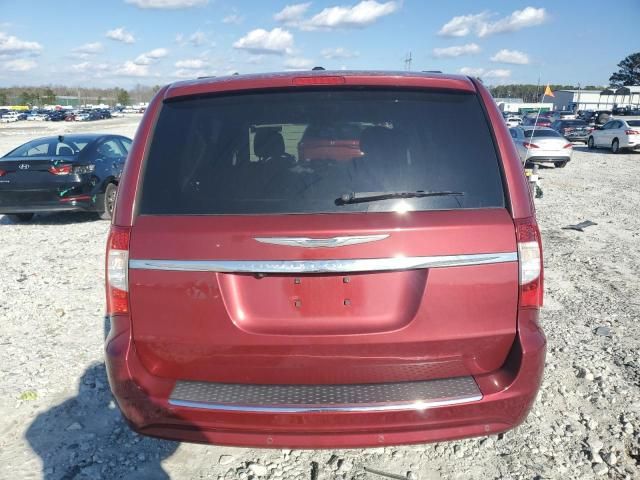 2012 Chrysler Town & Country Touring L