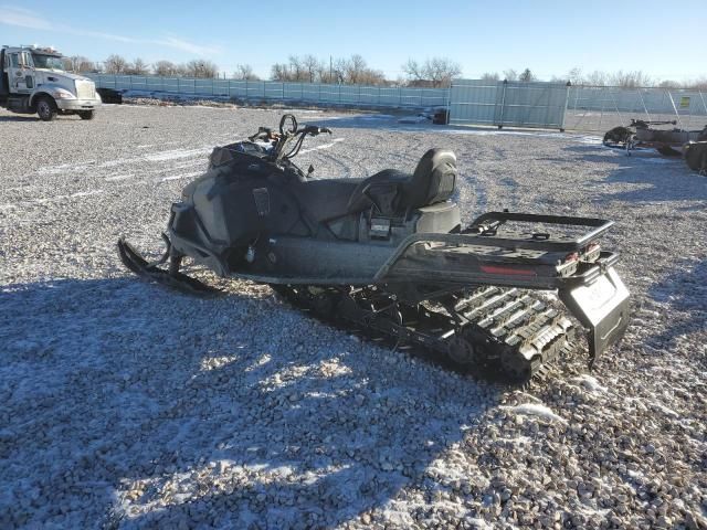 2023 Skidoo 2023 Skidoo Skandic