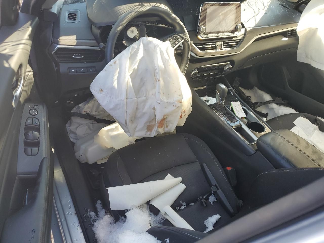 2024 Nissan Altima sv