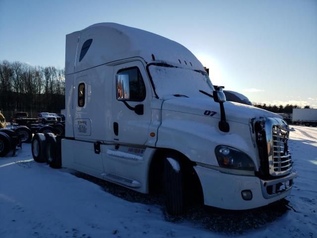 2016 Freightliner Cascadia 125