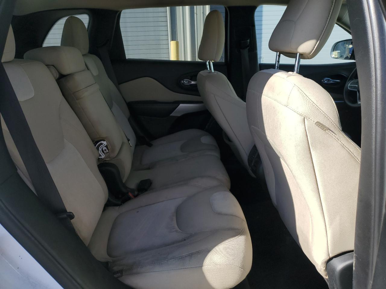 2017 Jeep Cherokee Sport
