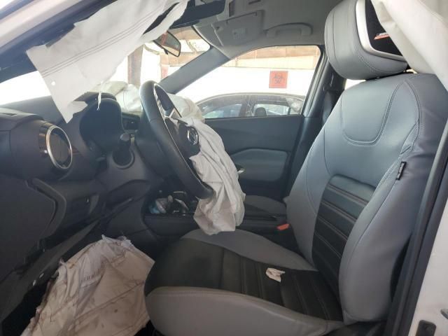 2021 Nissan Kicks SR