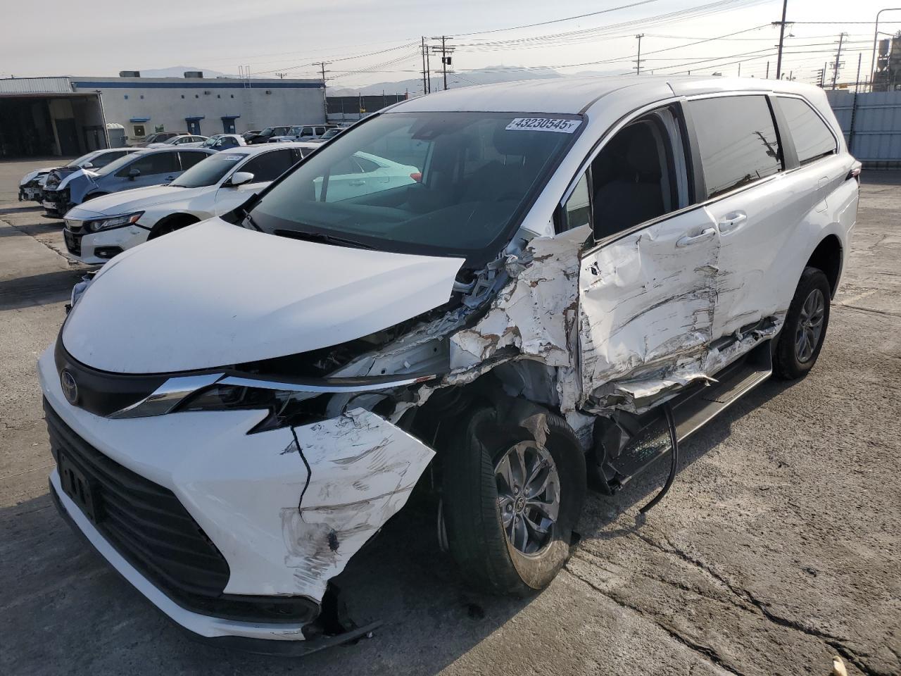 2024 Toyota Sienna le