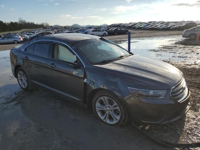 2015 Ford Taurus SE