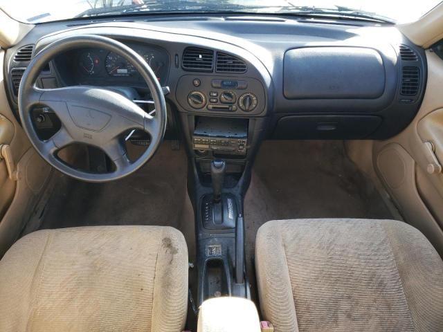 2000 Mitsubishi Mirage DE