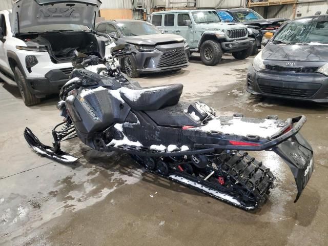 2024 Skidoo Renegade