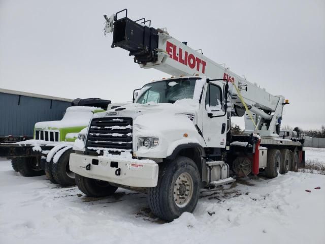 2022 Freightliner 114SD