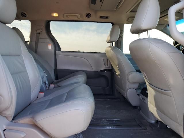 2015 Toyota Sienna XLE